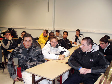 KIF_8197